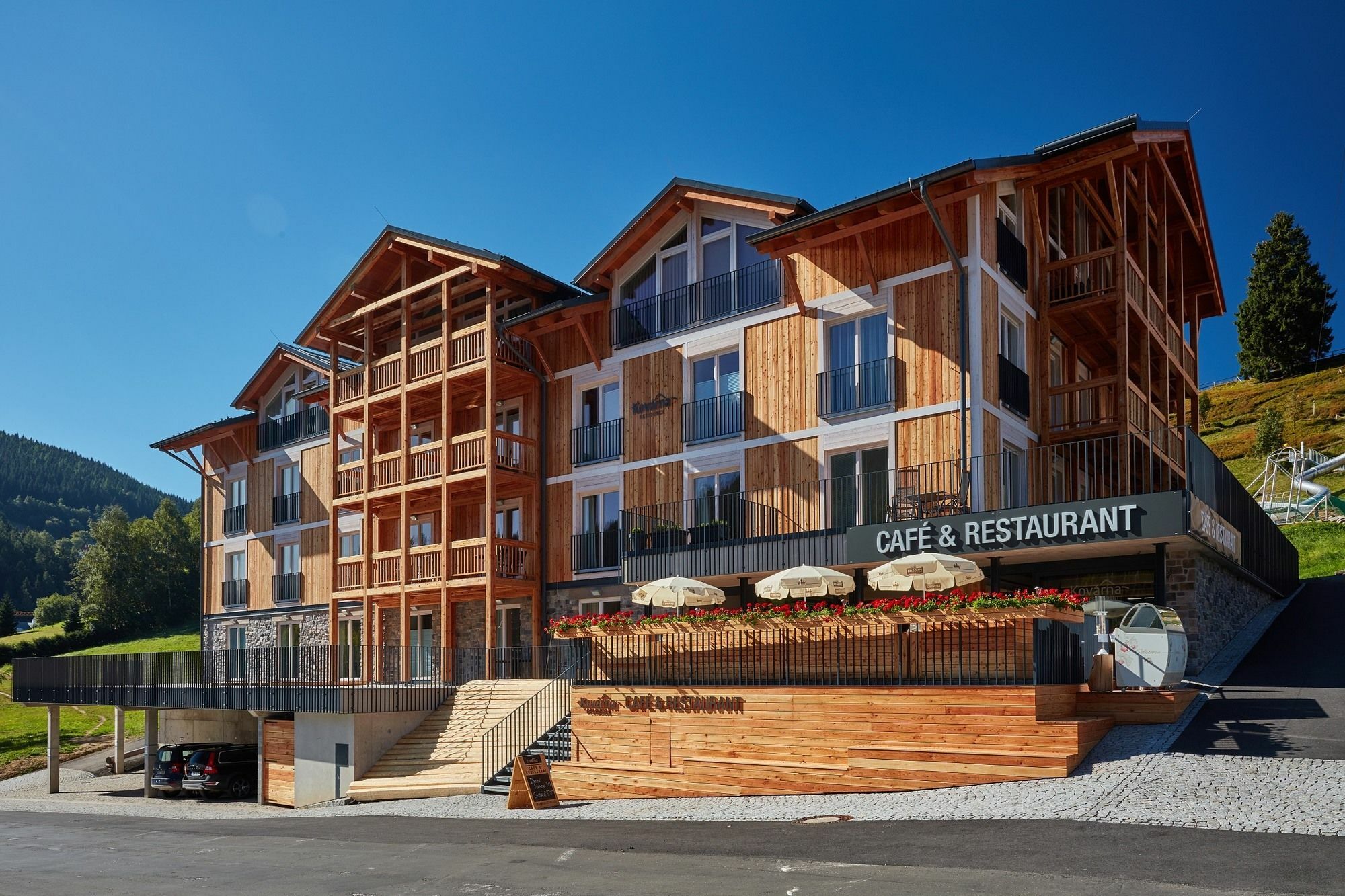 Aparthotel Kovarna Residence 派克波特斯耐兹库 外观 照片